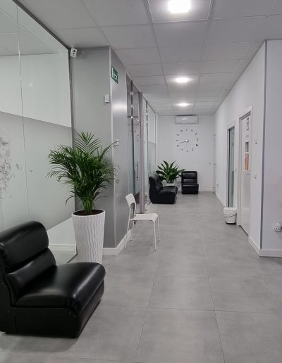 Dentista en Alcorcón, ortodoncia, invisaling, endodoncia, prótesis, implantología, periodoncia,