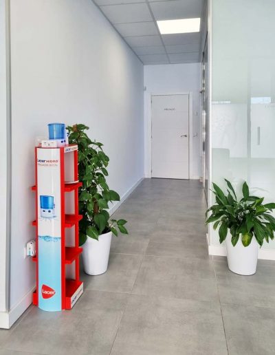 Clínica dental en Alcorcón, Dentistas en Alcorcón, Tac dental, Implantes, ortodoncia, periodoncia, prótesis, Acceso a minusválidos.